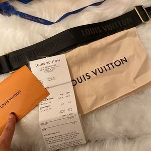 Louis Vuitton Multi Pochette Strap